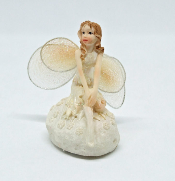 Dekofigur Elfe auf Stein sitzend - Variante 3